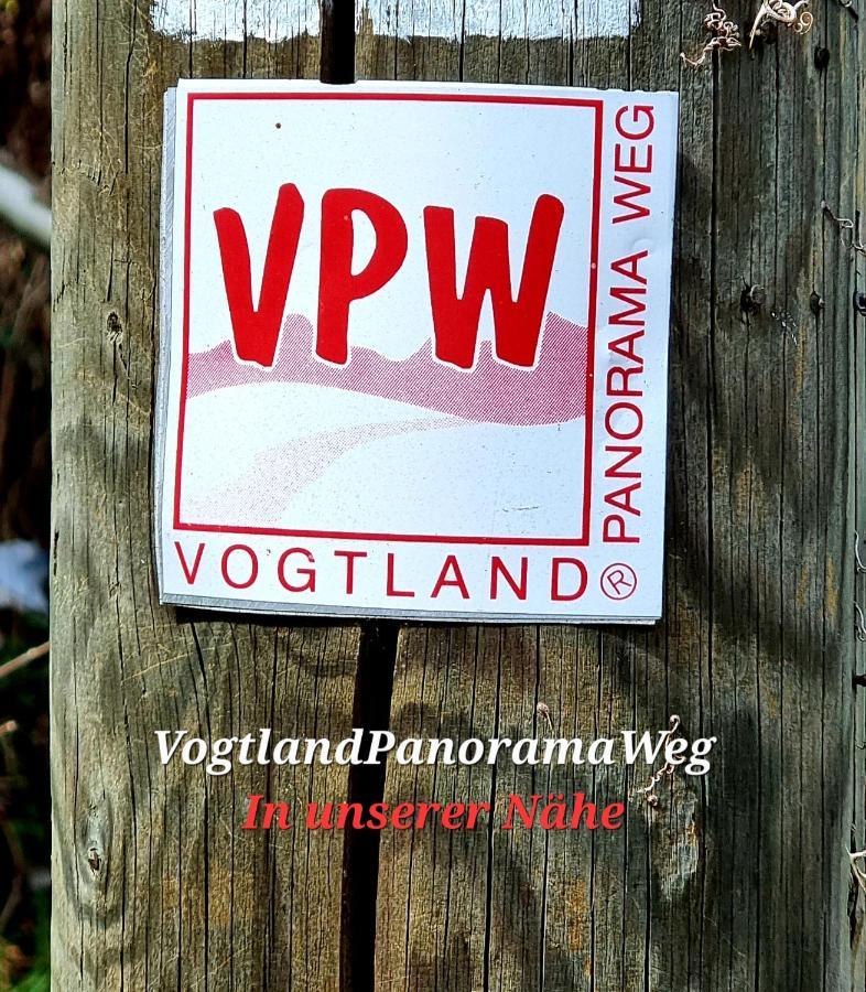 Ferienwohnung "Blick Mylau" - Naehe Freizeitpark Plohn & Weltgroesster Ziegelsteinbruecke Reichenbach im Vogtland Eksteriør bilde