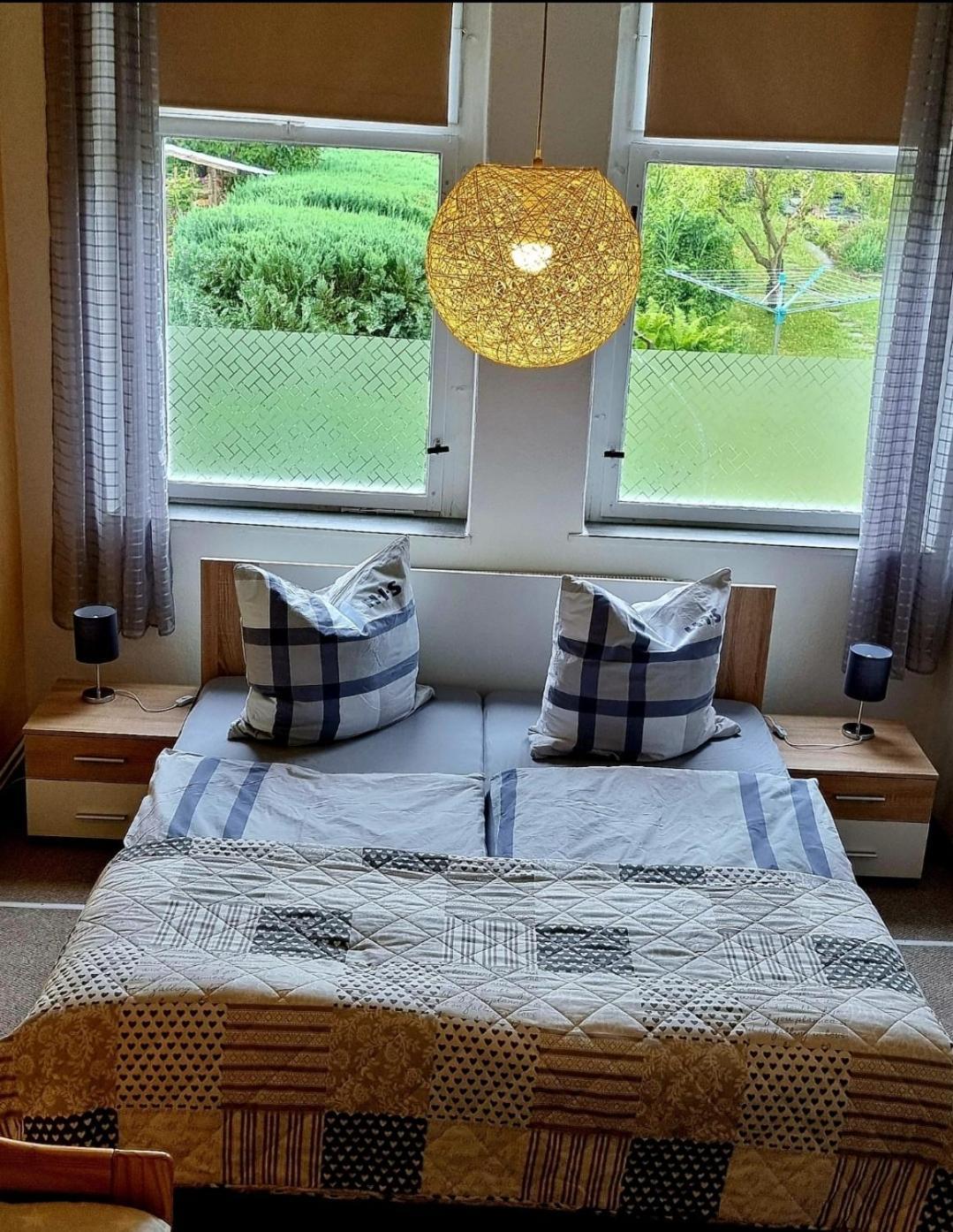 Ferienwohnung "Blick Mylau" - Naehe Freizeitpark Plohn & Weltgroesster Ziegelsteinbruecke Reichenbach im Vogtland Eksteriør bilde